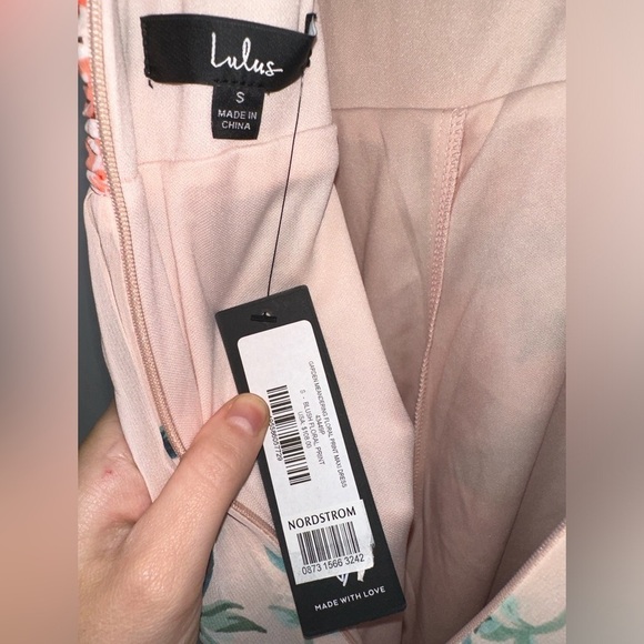 Lulu’s Garden Meandering Floral Maxi Dress - Picture 8 of 8